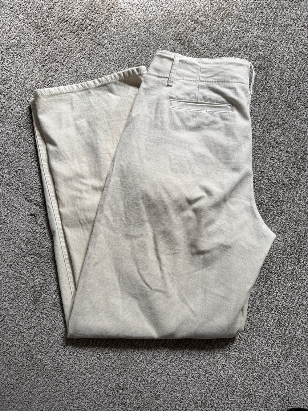 Aritzia Wilfred Free Cream Chinos